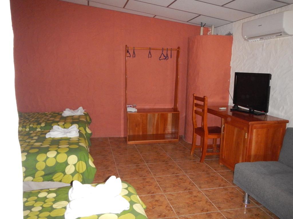 Hospedaje Casa Soleil Puerto Villamil Chambre photo